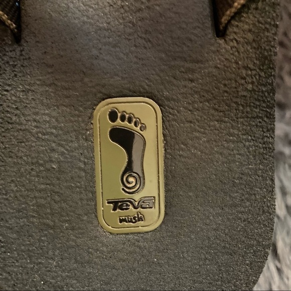 4/$20 Teva Flip Flops - Picture 2 of 5